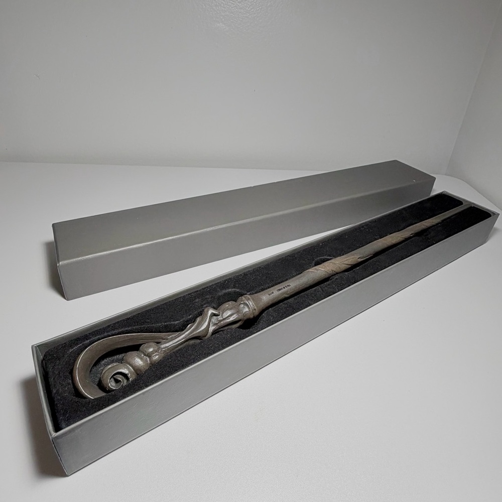 FLEUR DELACOUR Wand The Wizarding World of Harry Potter Universal Studios